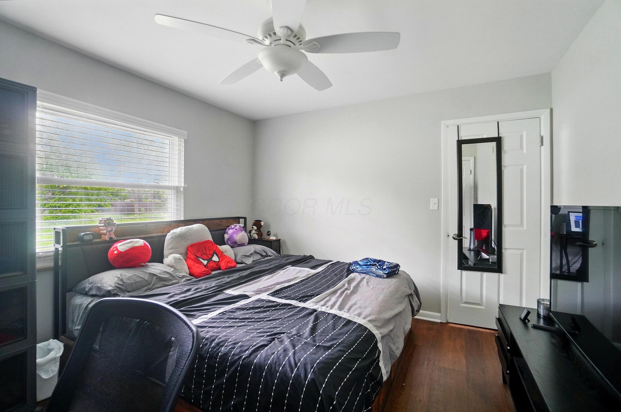 1096 Lancaster Avenue, Reynoldsburg, Ohio image 32