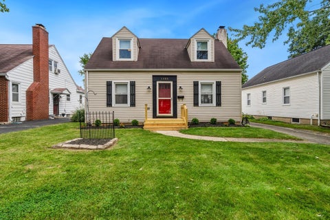 Photo of 1380 Linwood Avenue, Columbus, OH 43206 (MLS # 226034505)