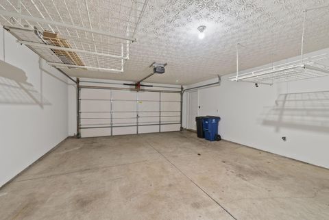 Tiny photo for 6260 Hampton Green Place 16C #16C, Dublin, OH 43016 (MLS # 225044445)