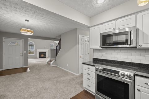 Tiny photo for 6260 Hampton Green Place 16C #16C, Dublin, OH 43016 (MLS # 225044445)