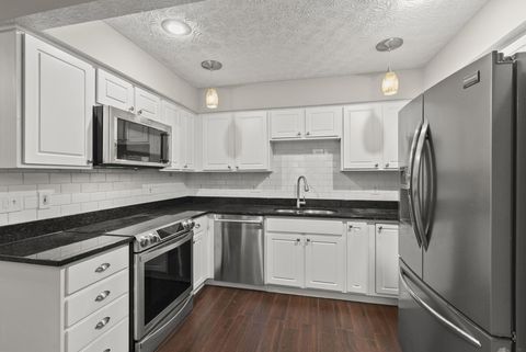 Tiny photo for 6260 Hampton Green Place 16C #16C, Dublin, OH 43016 (MLS # 225044445)