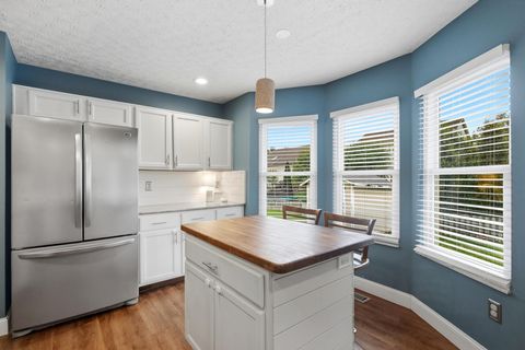 Tiny photo for 756 Infantry Drive, Galloway, OH 43119 (MLS # 225040267)