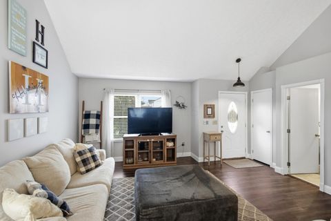 Tiny photo for 756 Infantry Drive, Galloway, OH 43119 (MLS # 225040267)