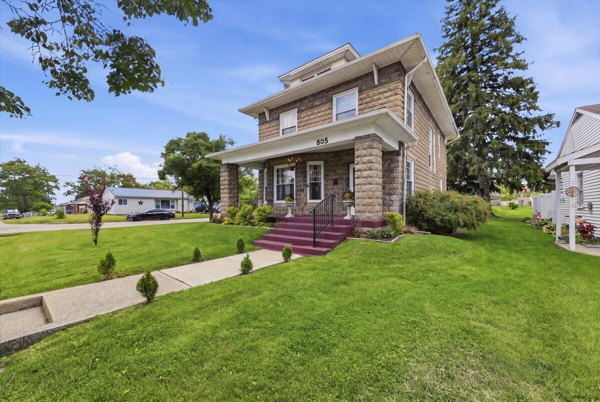 805 Briar Avenue