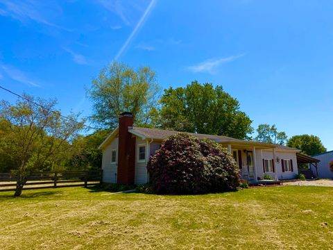 Photo of 27345 Miller Road, Rockbridge, OH 43149 (MLS # 226017345)