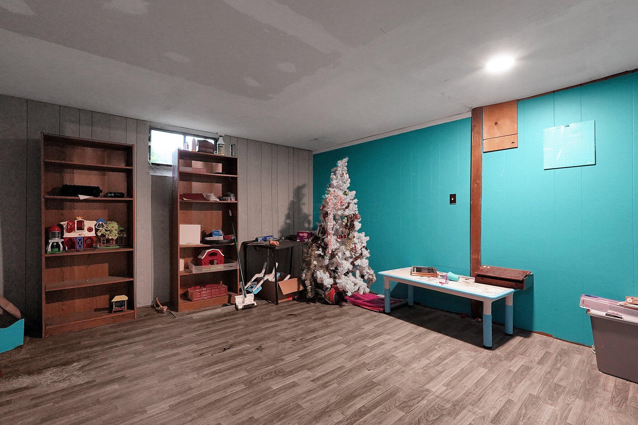 700 N Henry Street, Crestline, Ohio image 18