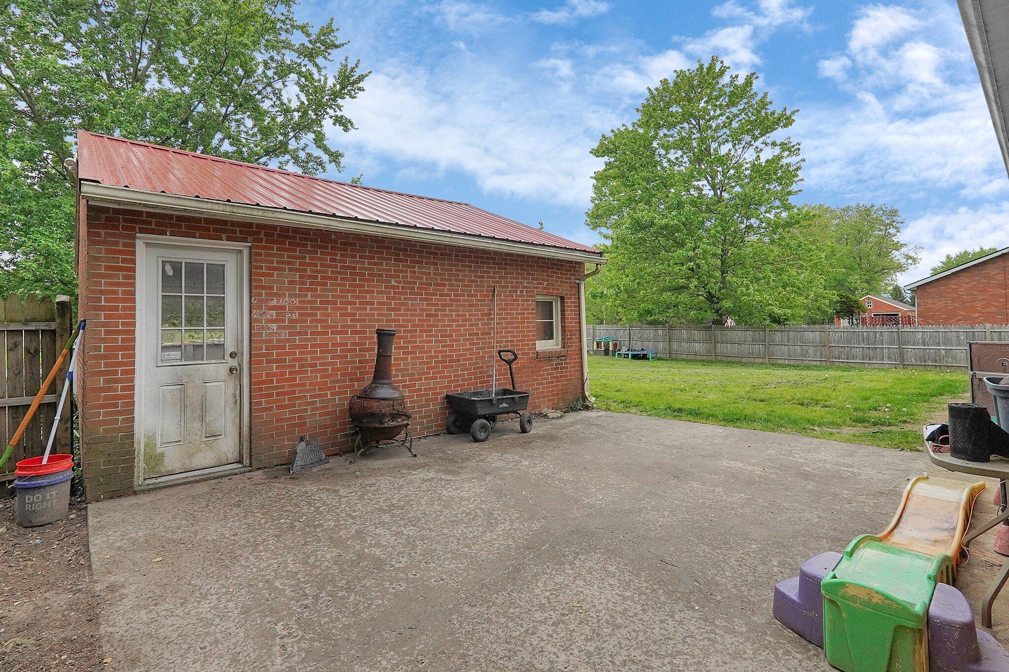 700 N Henry Street, Crestline, Ohio image 21