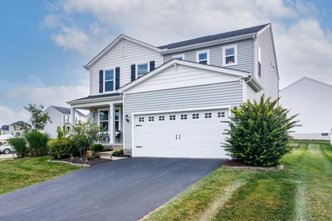 Photo of 416 Fox Drive, Johnstown, OH 43031 (MLS # 226014159)