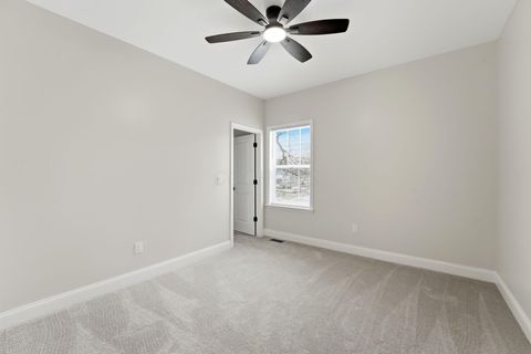 Tiny photo for 2618 Clybourne Road, Columbus, OH 43231 (MLS # 225045260)