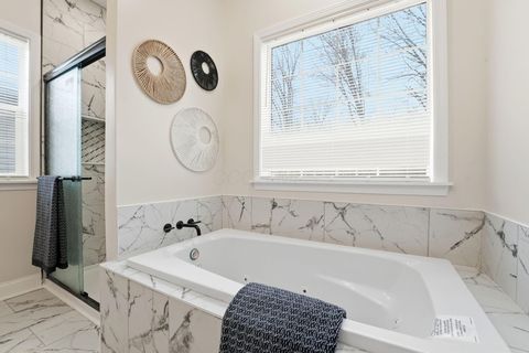 Tiny photo for 2618 Clybourne Road, Columbus, OH 43231 (MLS # 225045260)