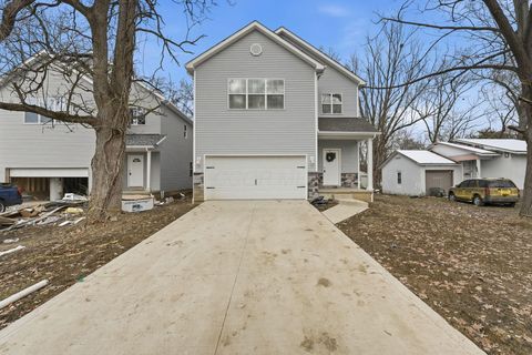 Photo of 2618 Clybourne Road, Columbus, OH 43231 (MLS # 225045260)