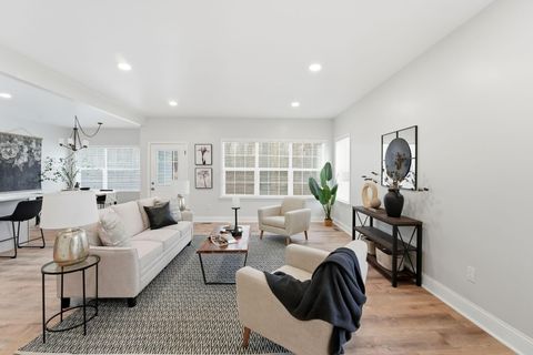 Tiny photo for 2618 Clybourne Road, Columbus, OH 43231 (MLS # 225045260)