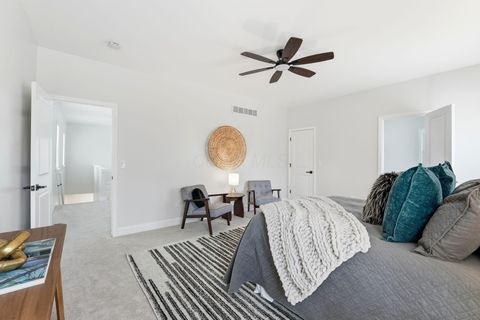 Tiny photo for 2618 Clybourne Road, Columbus, OH 43231 (MLS # 225045260)