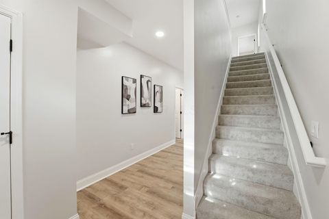 Tiny photo for 2618 Clybourne Road, Columbus, OH 43231 (MLS # 225045260)