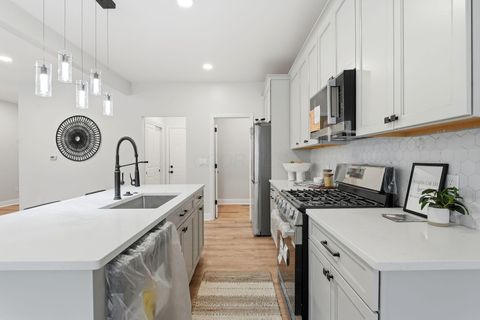 Tiny photo for 2618 Clybourne Road, Columbus, OH 43231 (MLS # 225045260)