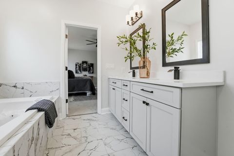 Tiny photo for 2618 Clybourne Road, Columbus, OH 43231 (MLS # 225045260)