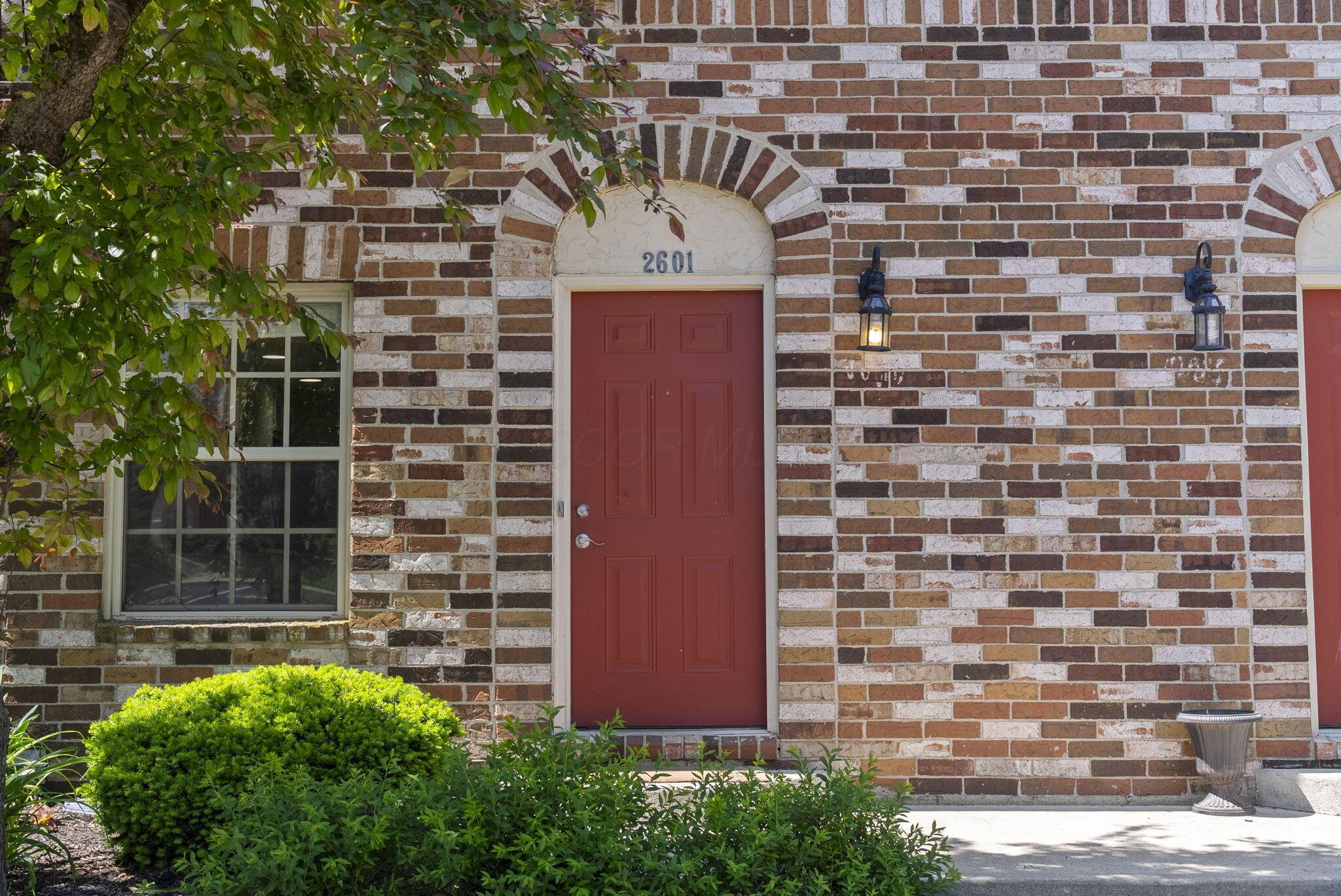 2601 Scioto View Lane M