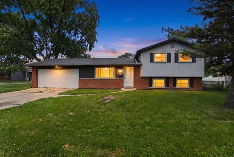 Photo of 2378 Lisbon Drive, Columbus, OH 43232 (MLS # 226017626)