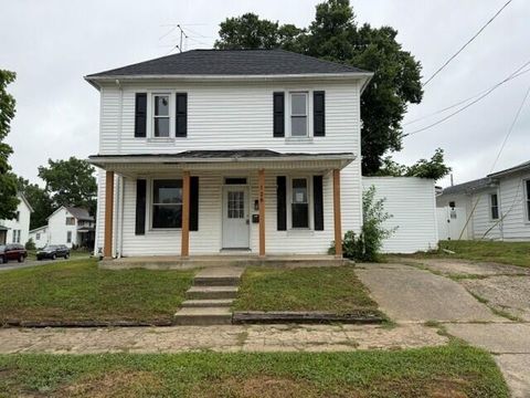 Homes For Sale - 128 W Corwin Street<br/> Pickaway County, Circleville, OH 43113