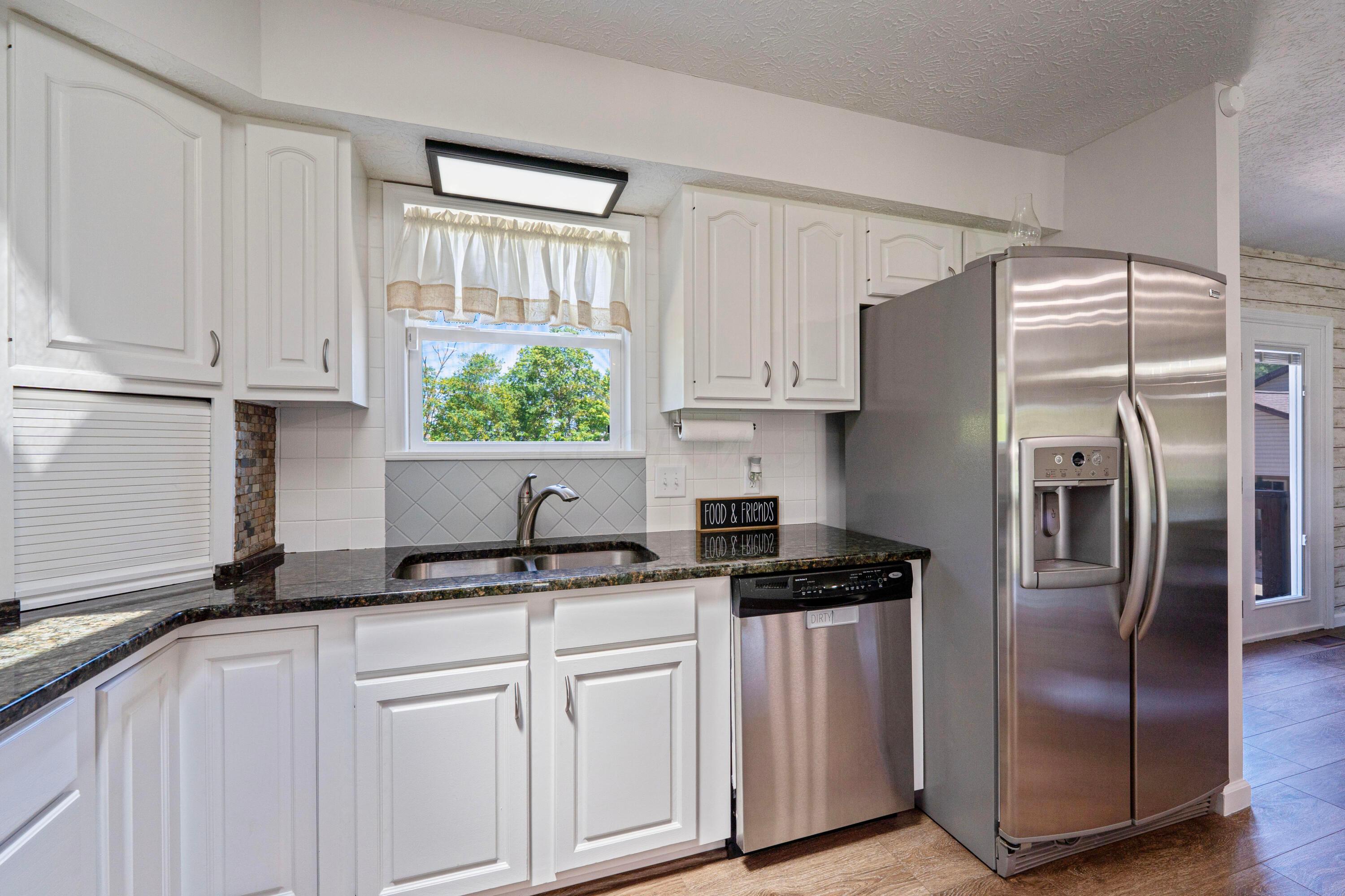 7684 Stout Road, Circleville, Ohio image 18