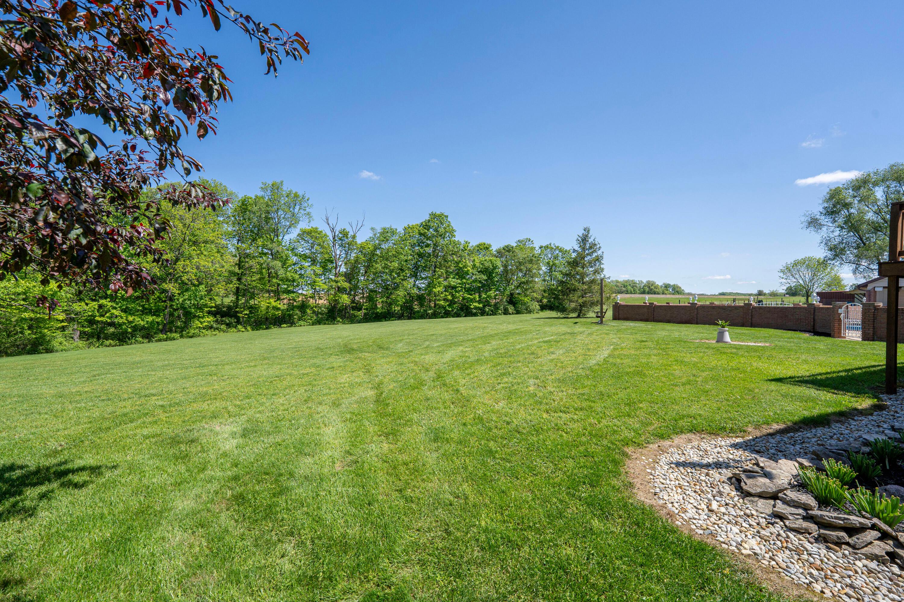 7684 Stout Road, Circleville, Ohio image 8