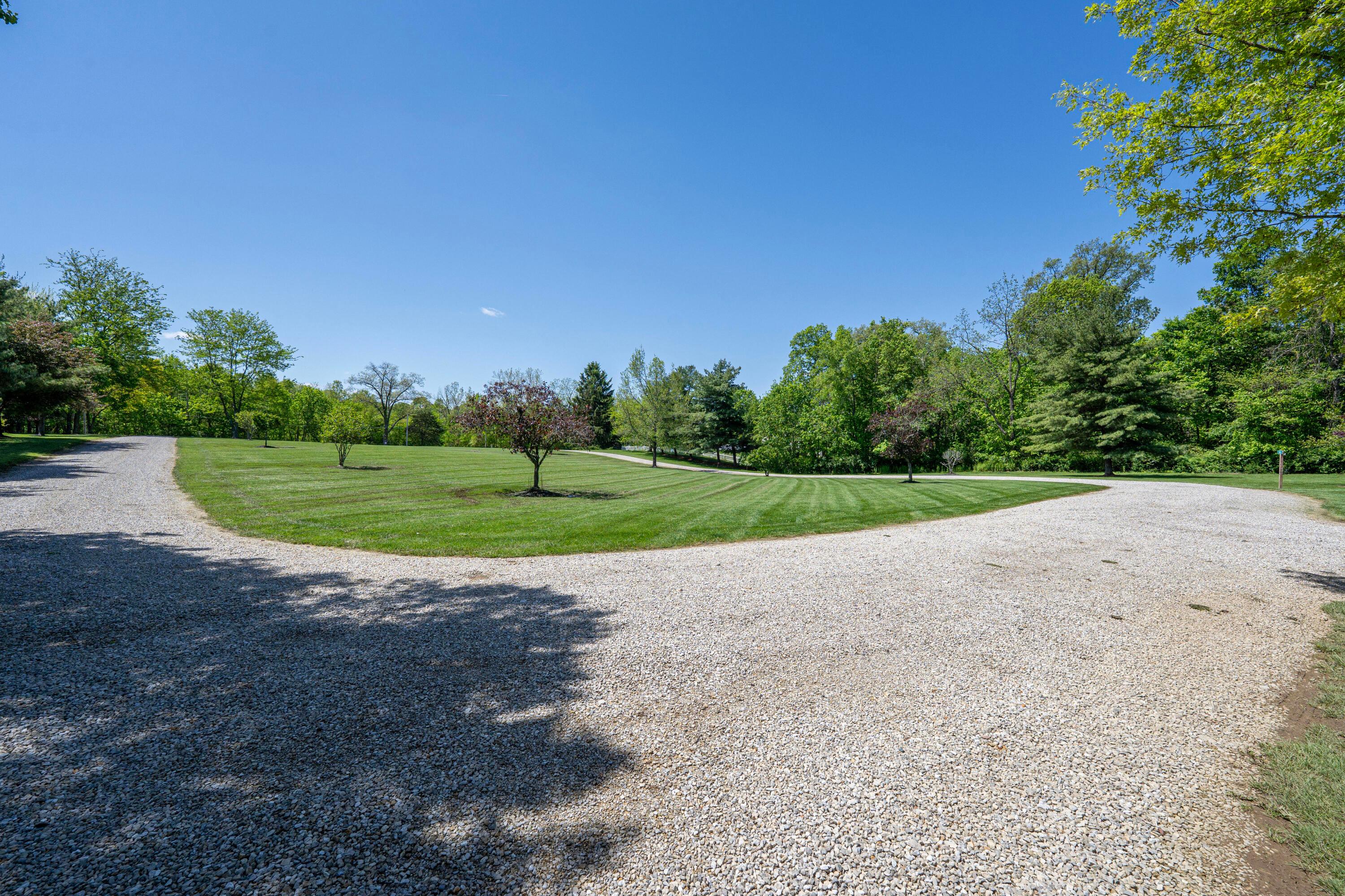 7684 Stout Road, Circleville, Ohio image 37
