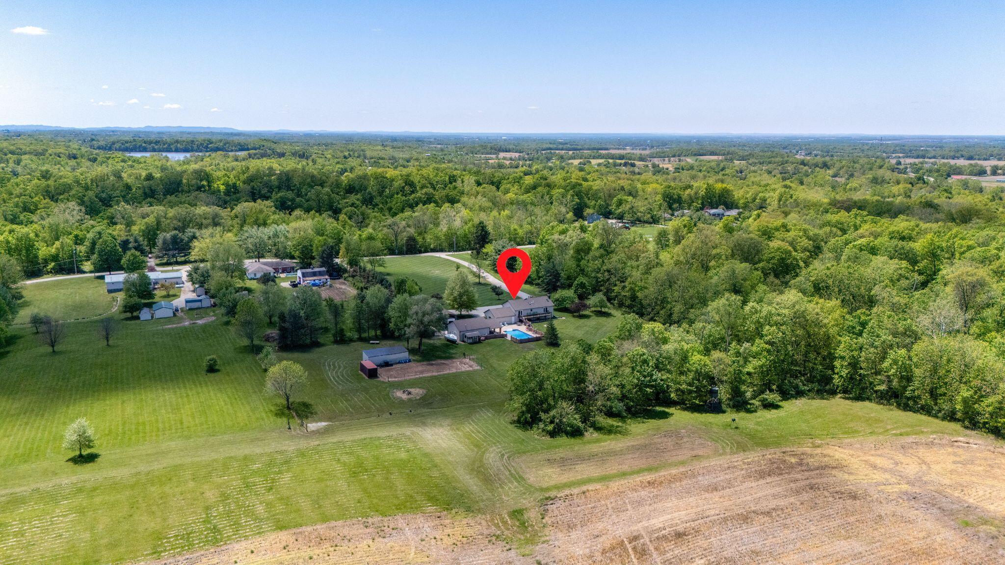 7684 Stout Road, Circleville, Ohio image 42