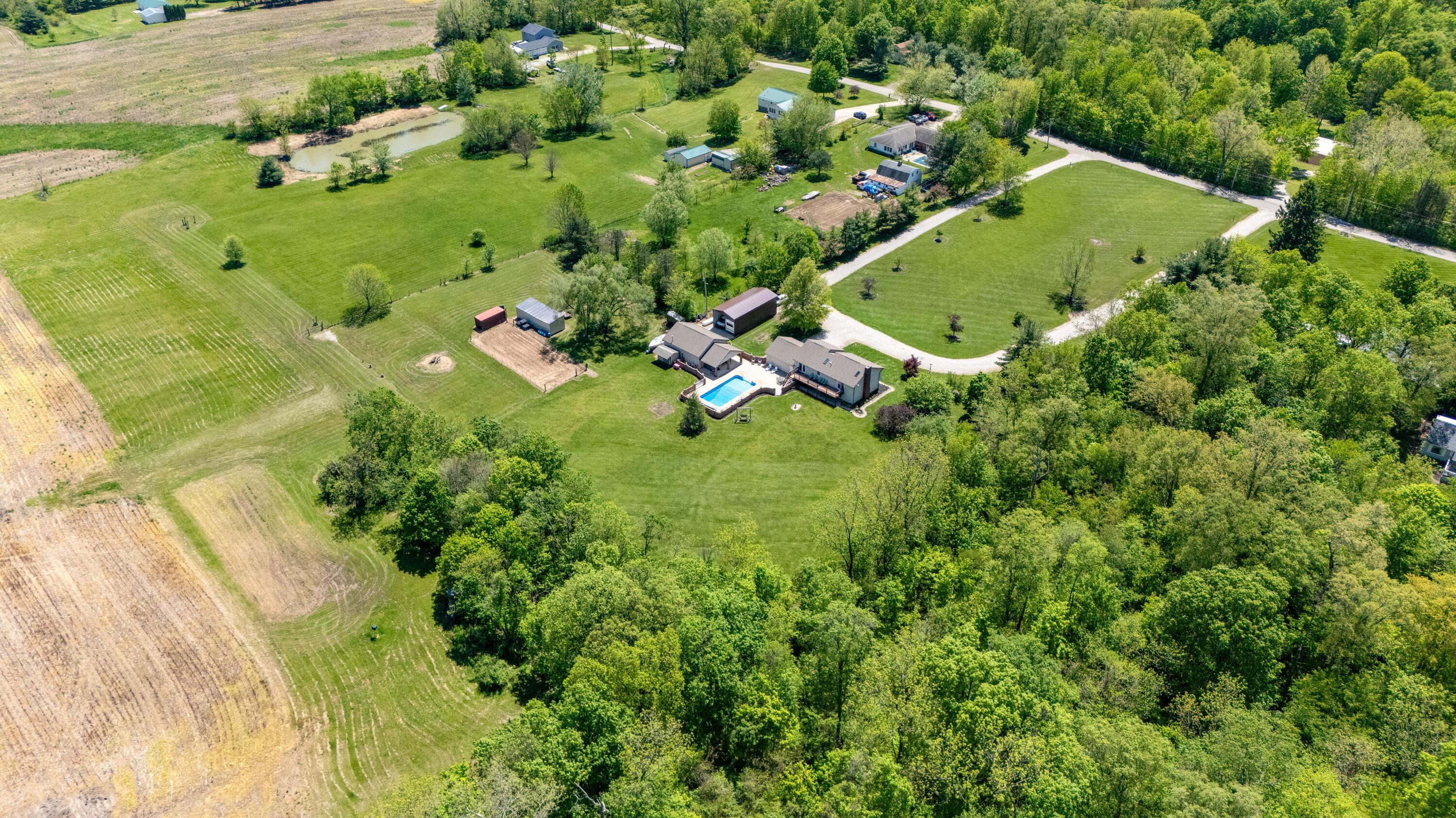 7684 Stout Road, Circleville, Ohio image 45