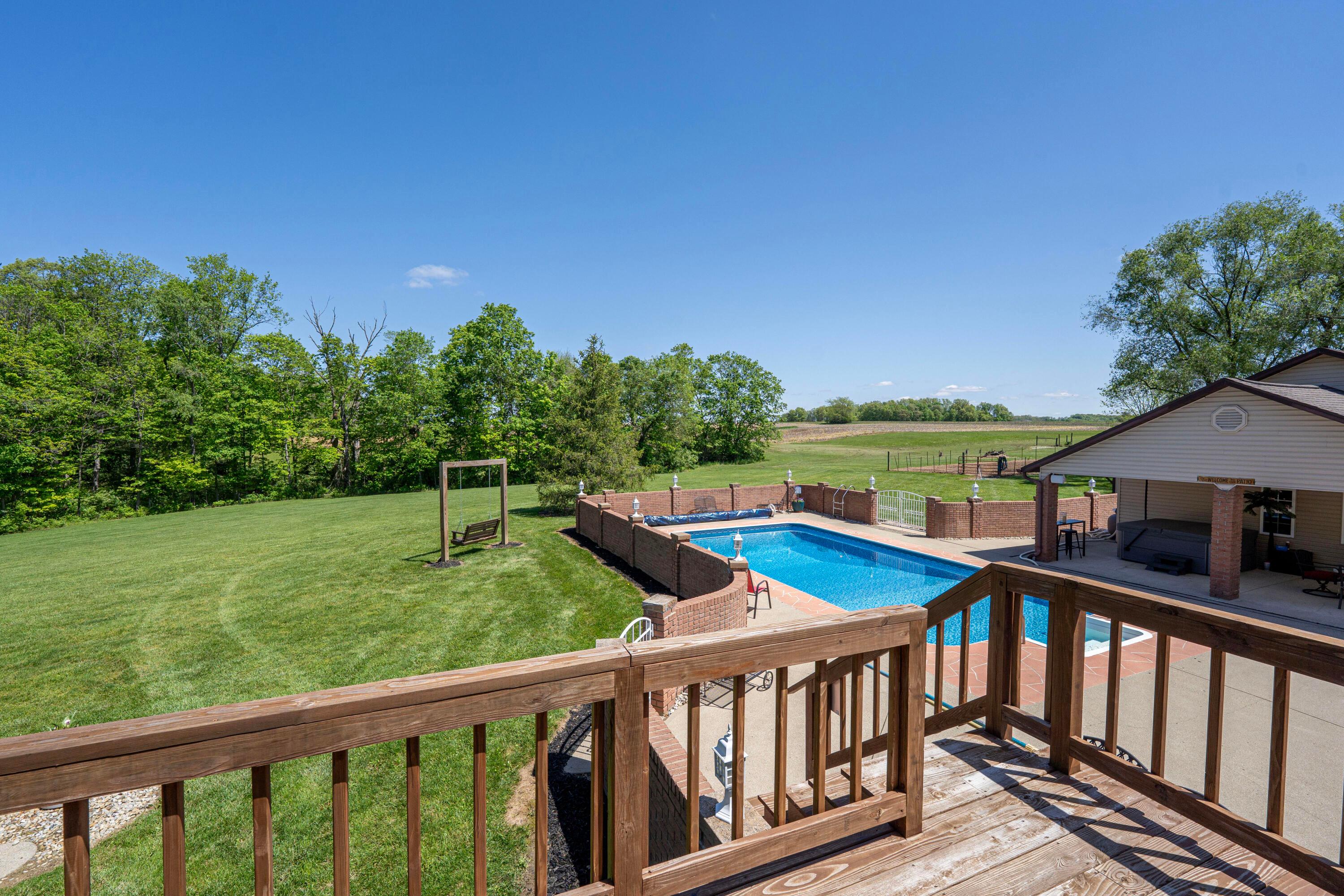 7684 Stout Road, Circleville, Ohio image 9