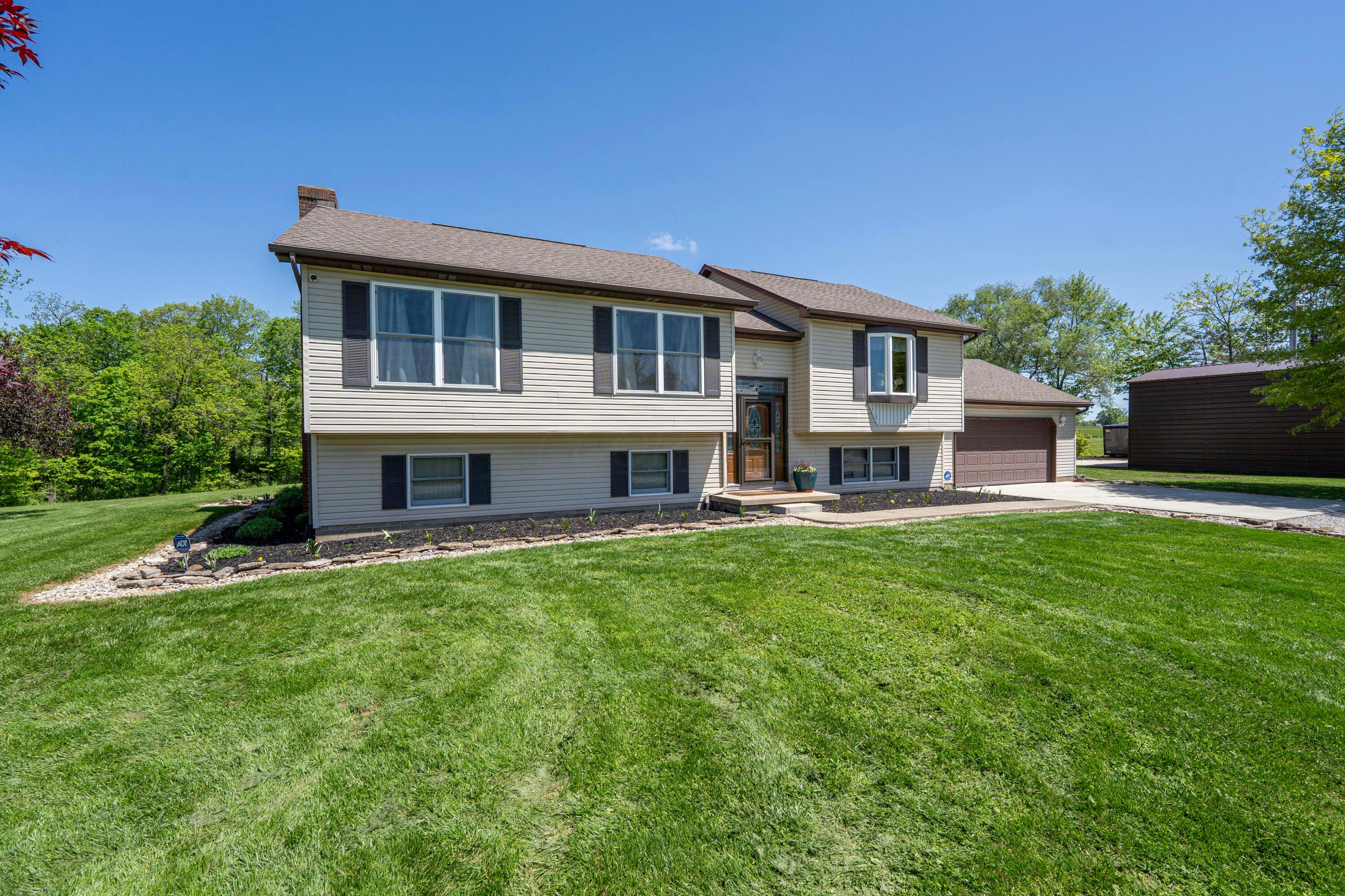 7684 Stout Road, Circleville, Ohio image 39