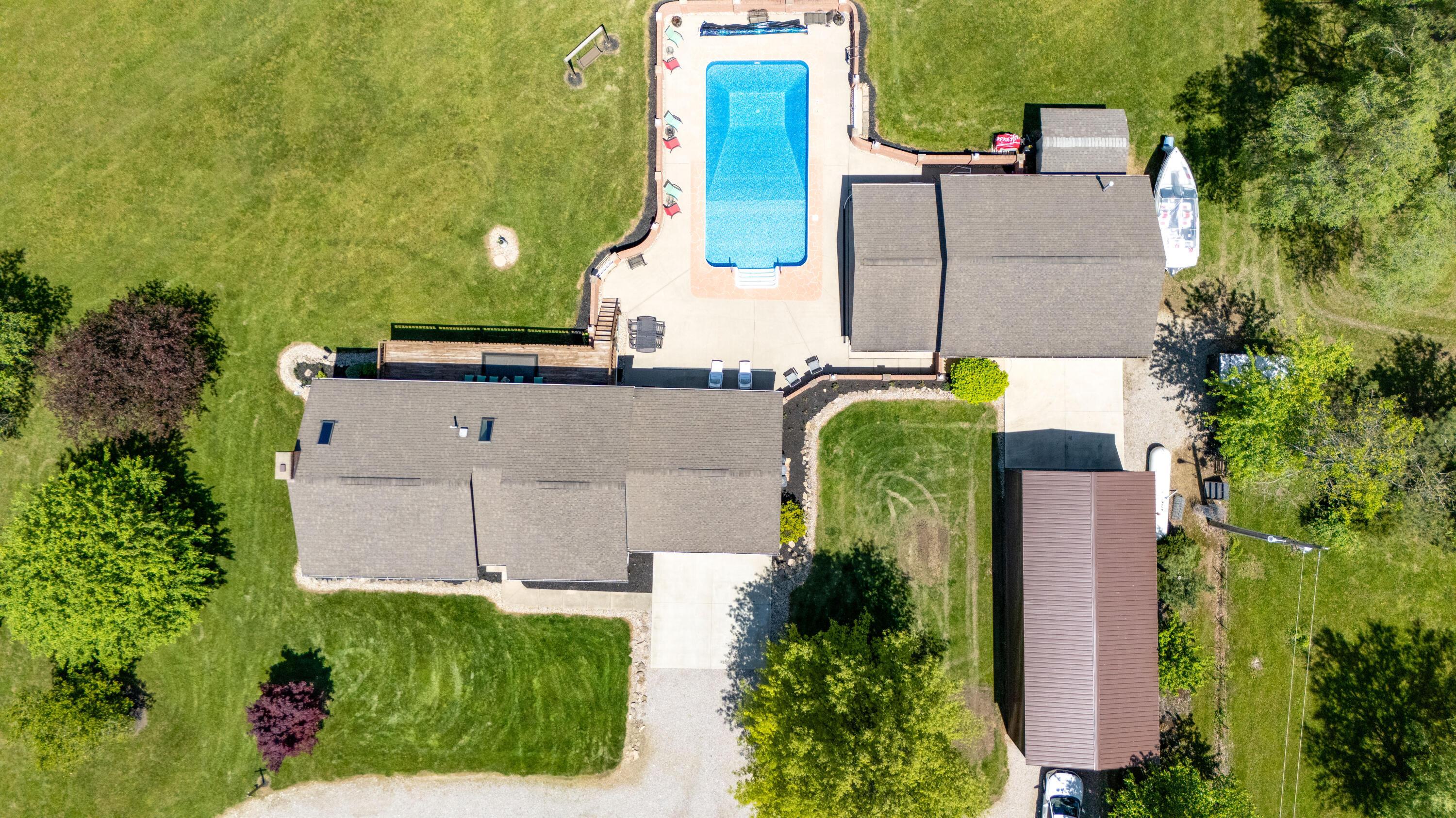 7684 Stout Road, Circleville, Ohio image 10