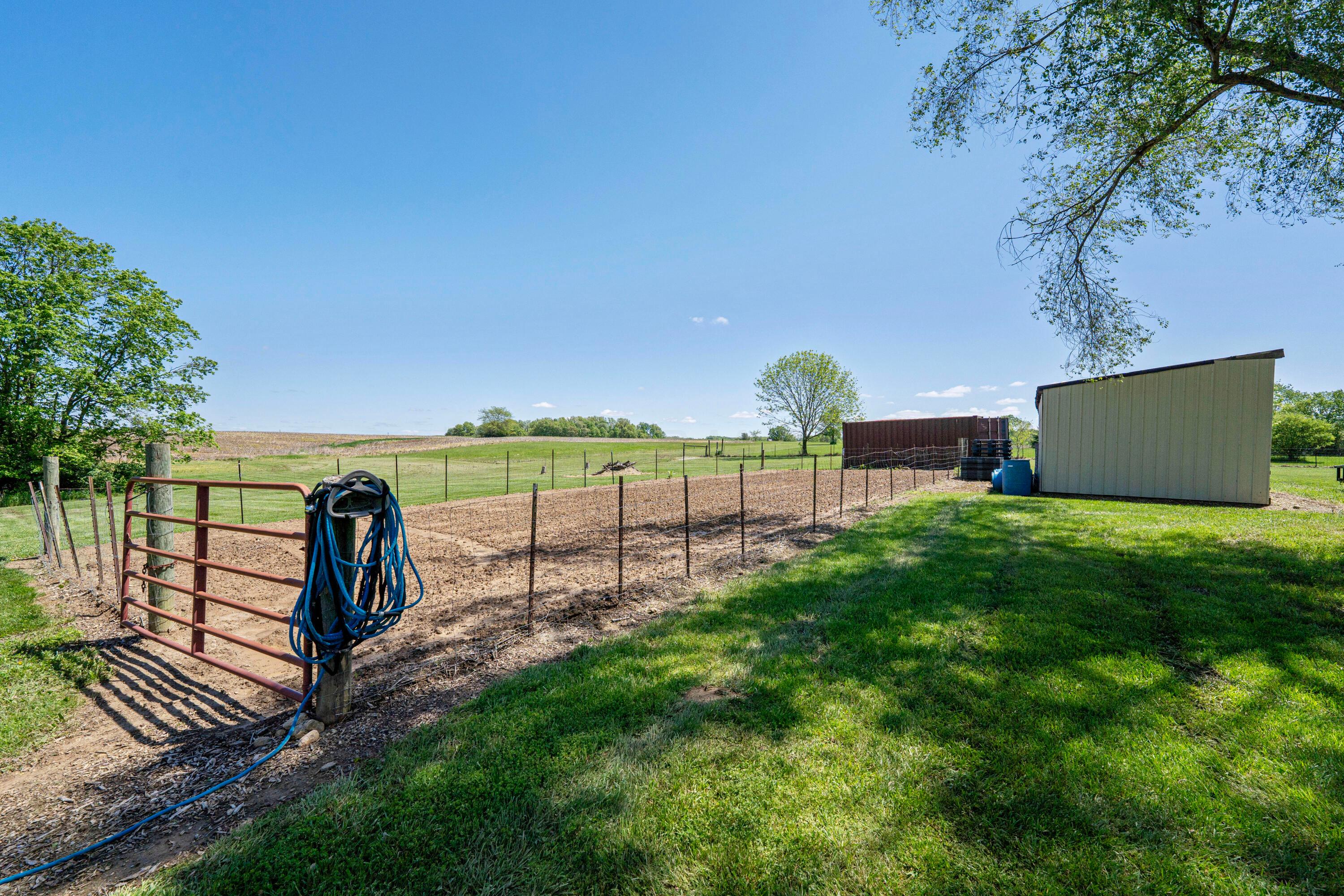 7684 Stout Road, Circleville, Ohio image 33