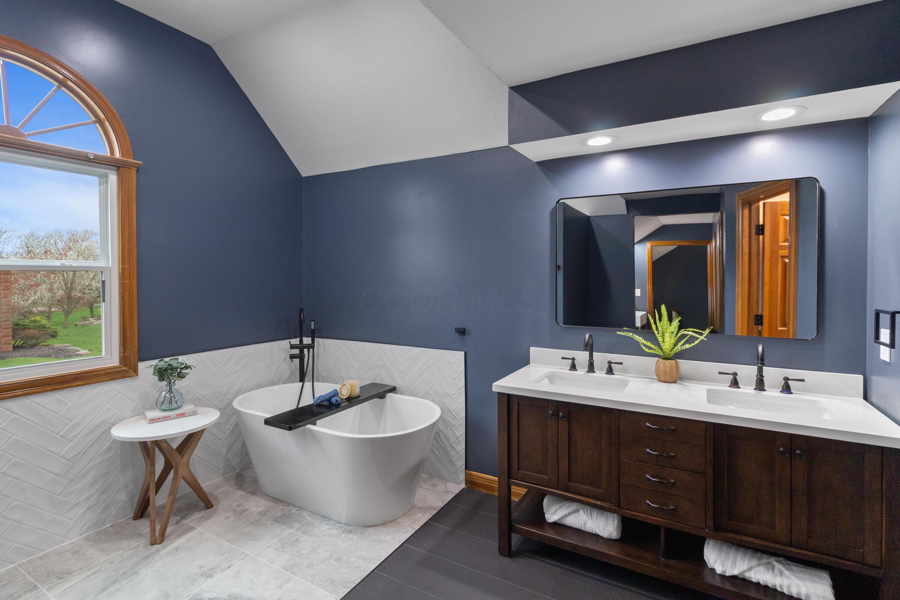 4884 Avondale Ridge Drive, Dublin, Ohio image 22