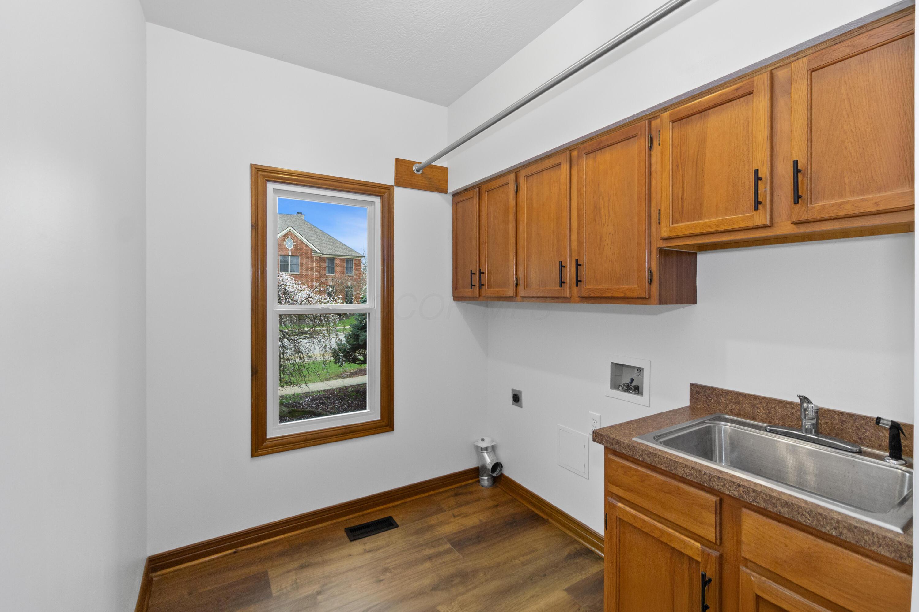 4884 Avondale Ridge Drive, Dublin, Ohio image 15