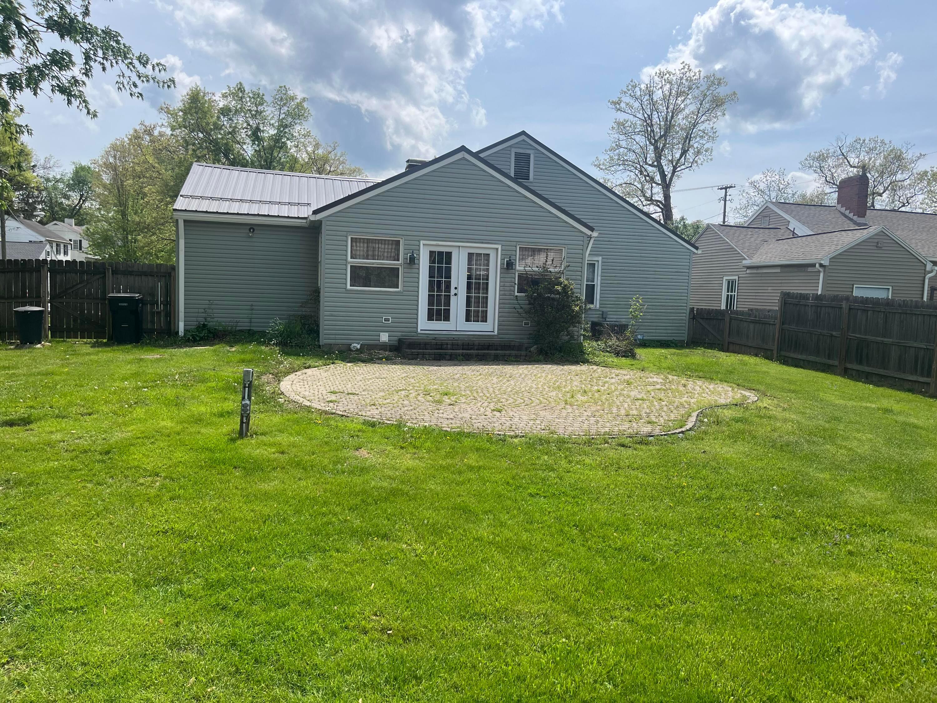 335 Englewood Avenue, Zanesville, Ohio image 3