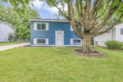 Photo of 1588 Fall Brook Road, Columbus, OH 43223 (MLS # 226036842)