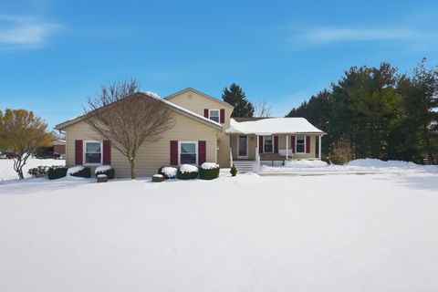 Photo of 6894 Biggert Road, London, OH 43140 (MLS # 226003429)