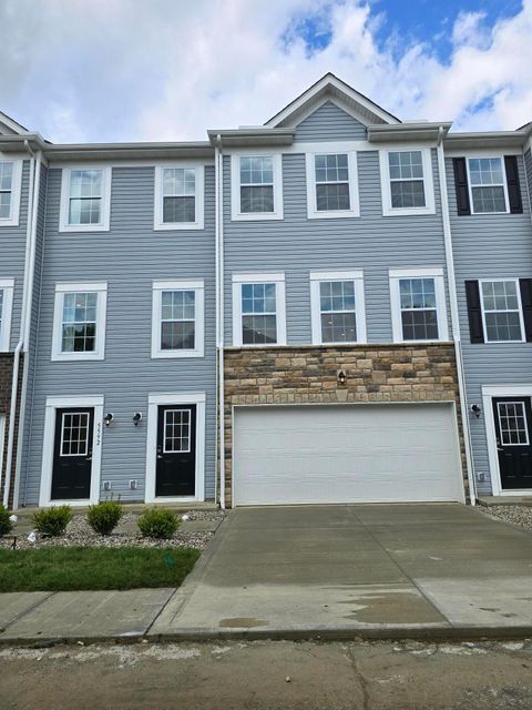 Photo of 5594 Village Channel Drive, Canal Winchester, OH 43110 (MLS # 226014991)