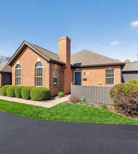 Photo of 2679 Trottersway Drive, Columbus, OH 43235 (MLS # 226031668)