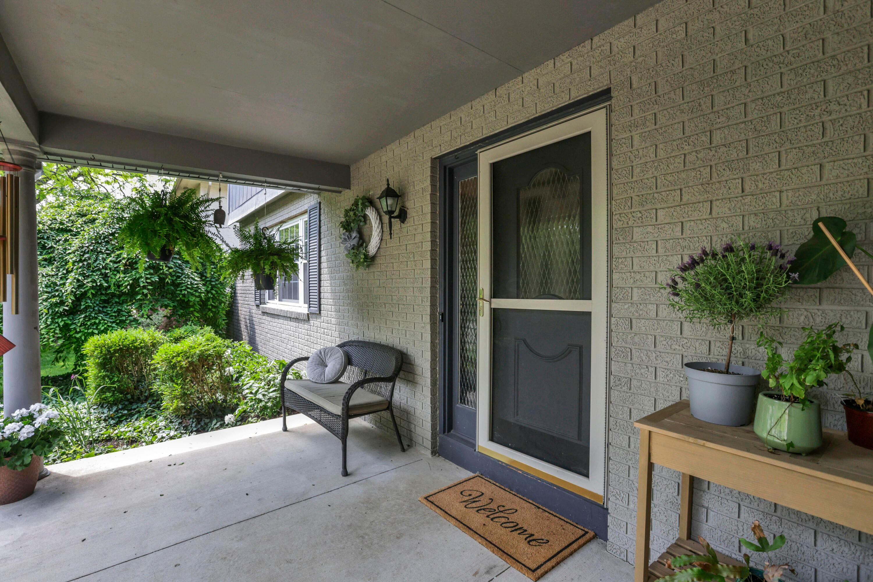 5765 Shadowbrook Drive