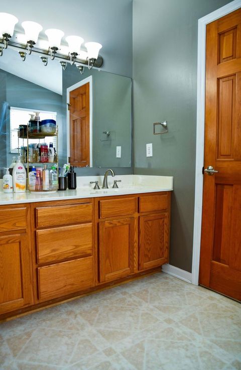 Tiny photo for 3417 Vintage Woods Drive, Hilliard, OH 43026 (MLS # 226003174)