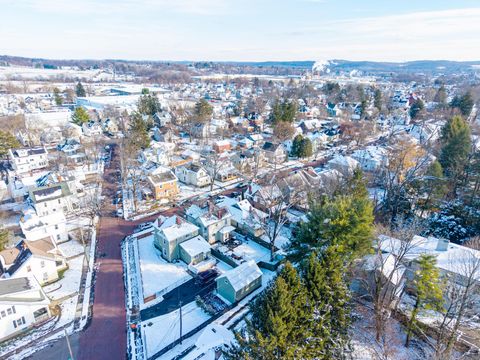 Tiny photo for 567 Kibler Avenue, Newark, OH 43055 (MLS # 225044958)