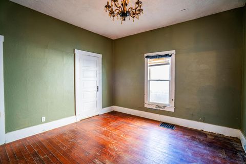 Tiny photo for 567 Kibler Avenue, Newark, OH 43055 (MLS # 225044958)