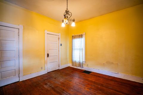 Tiny photo for 567 Kibler Avenue, Newark, OH 43055 (MLS # 225044958)