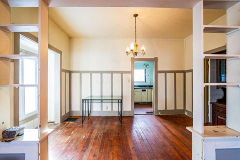 Tiny photo for 567 Kibler Avenue, Newark, OH 43055 (MLS # 225044958)