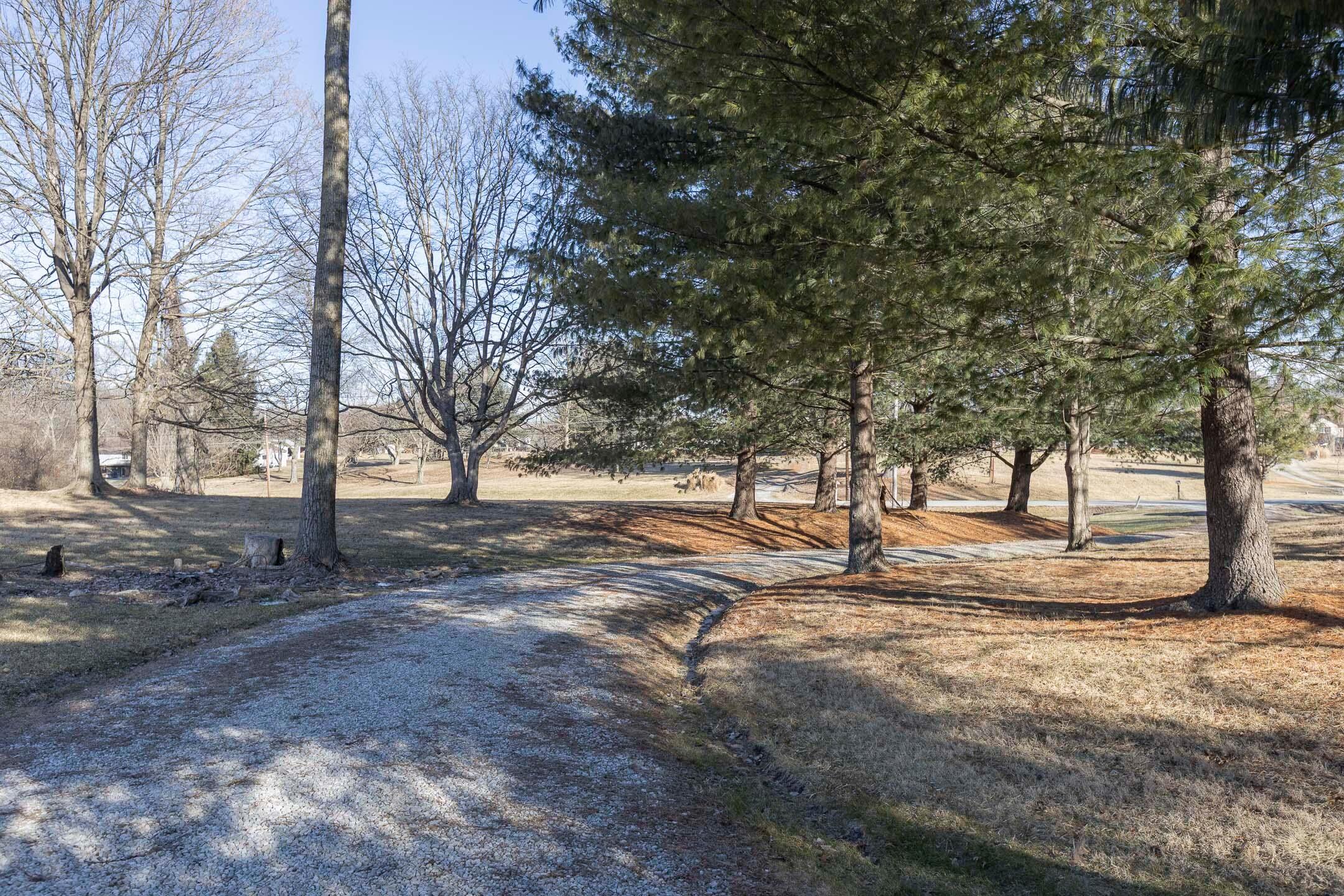 6260 Lewis Center Road, Galena, Ohio image 6