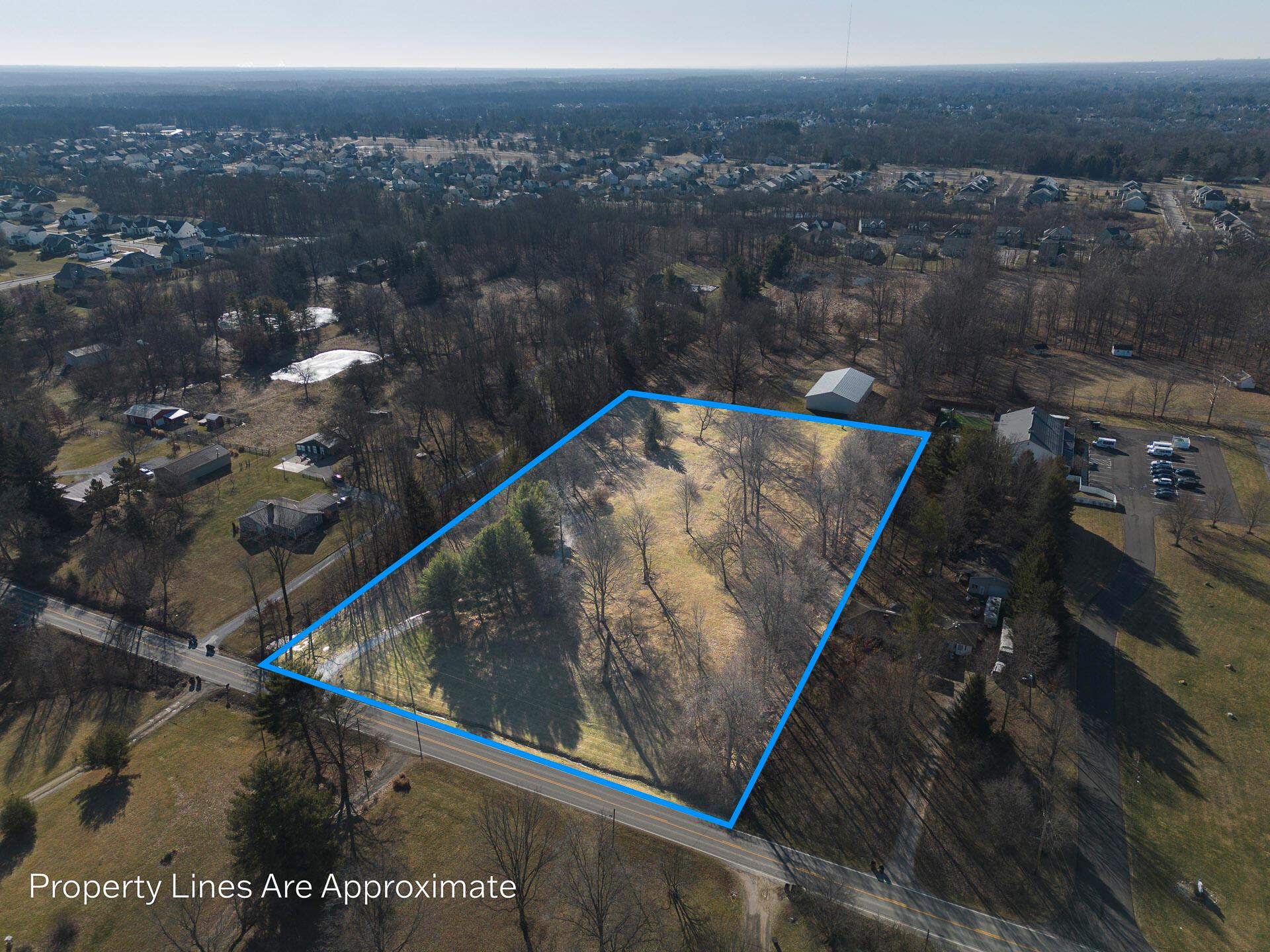 6260 Lewis Center Road, Galena, Ohio image 1