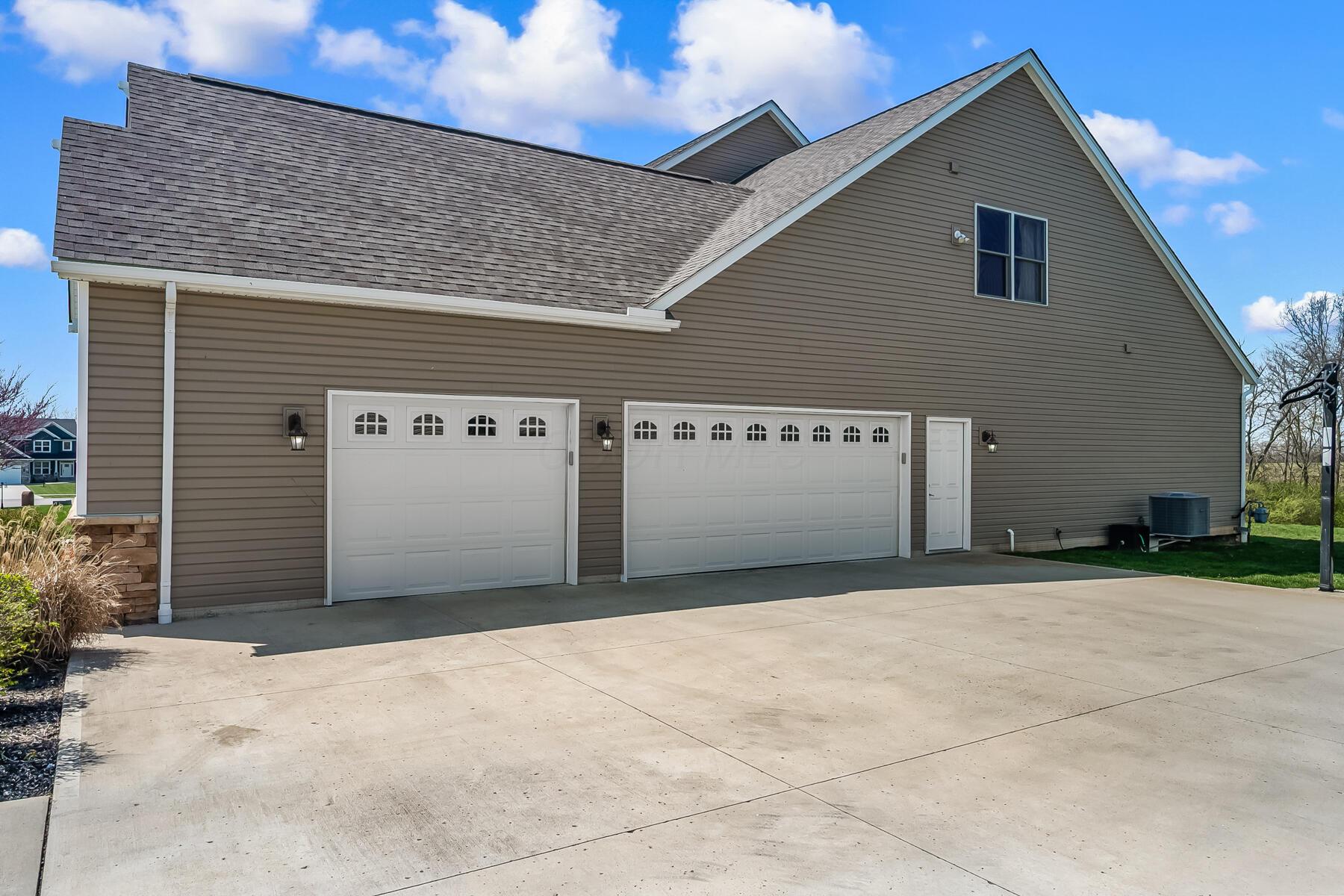 1652 Eagle Creek Drive, Marion, Ohio image 5