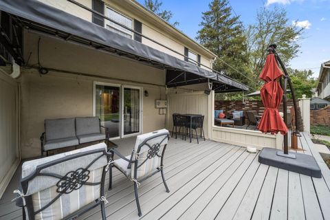Tiny photo for 2571 Scioto View Lane K #K, Columbus, OH 43221 (MLS # 225039682)