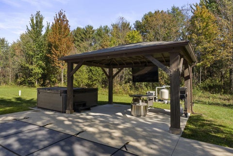 Tiny photo for 4033 N Waggoner Road, Blacklick, OH 43004 (MLS # 226040204)